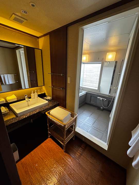 Zimmer Holiday Inn ANA Kanazawa Sky