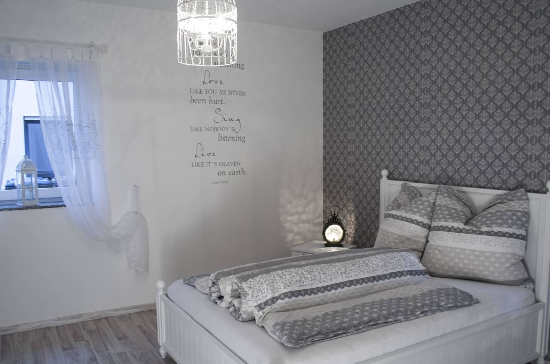 Schlafzimmer 2 Ferienwohnung Viva La Vida in Sayn Ferienwohnung Viva La Vida