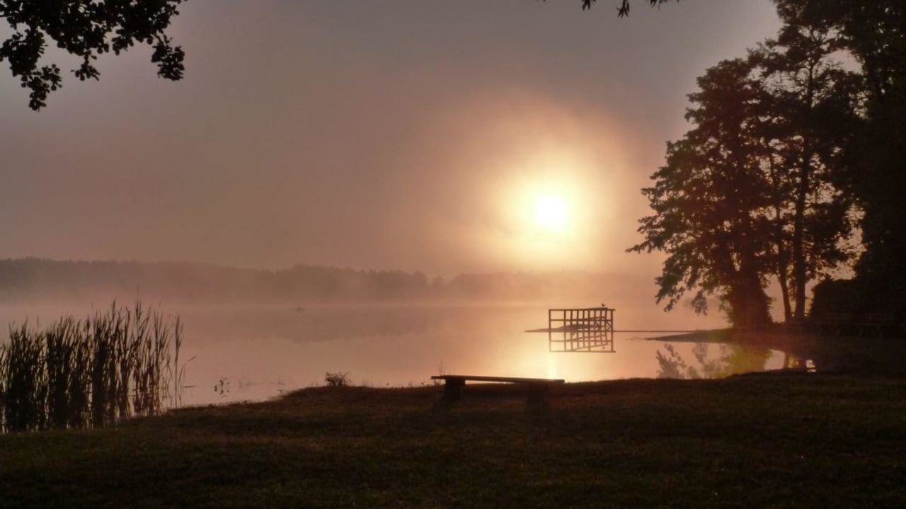 Köthener See am Morgen Apartmenthaus Liubas Insel