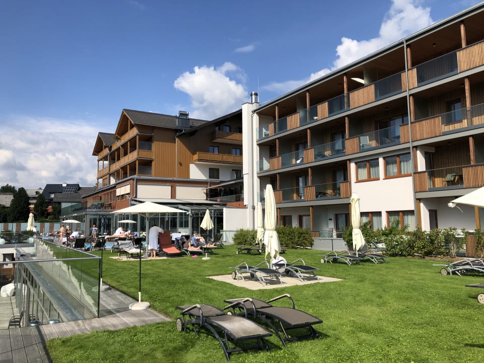 Außenansicht Dorfhotel Fasching