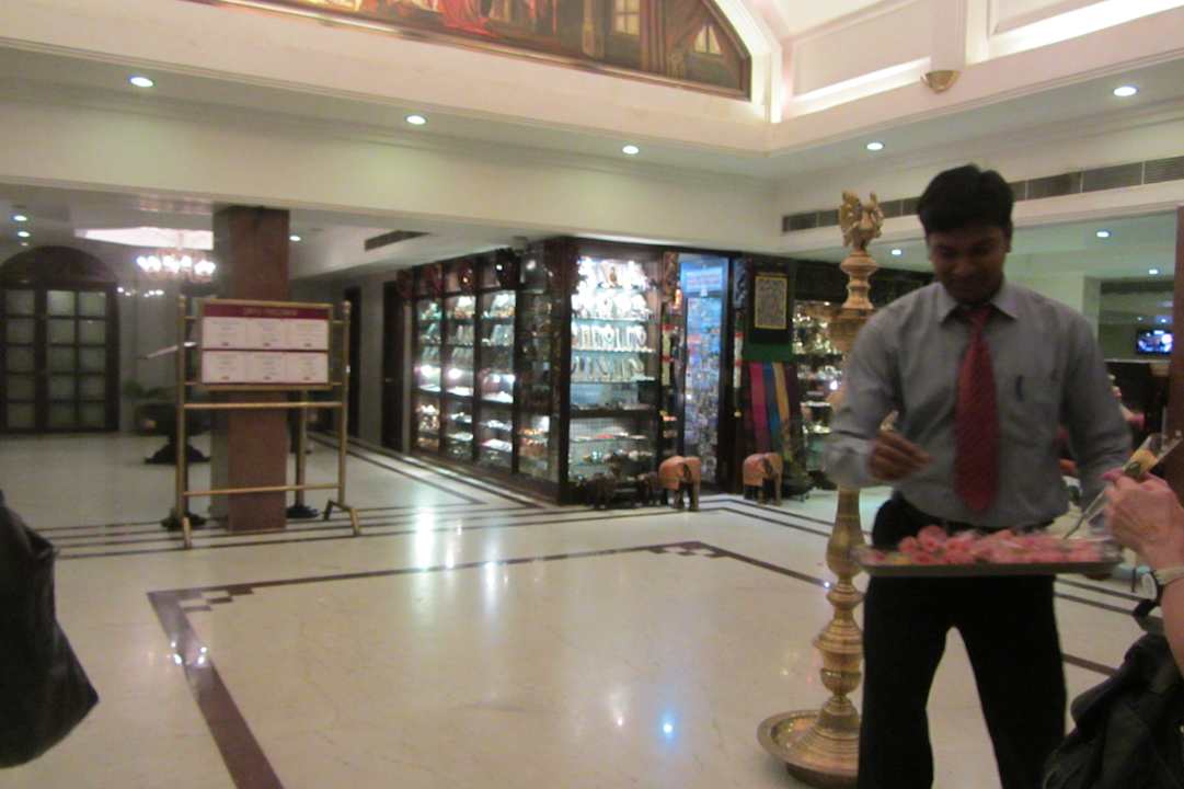 Rosen werden verteilt Hotel Anandha Inn Pondicherry