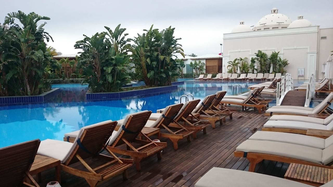 Der beheizte Außenpool...toll Titanic Deluxe Golf Belek