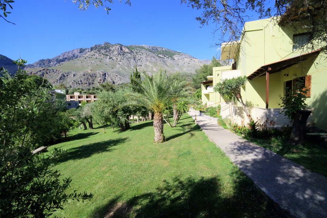 Gartenanlage Hotel Idi