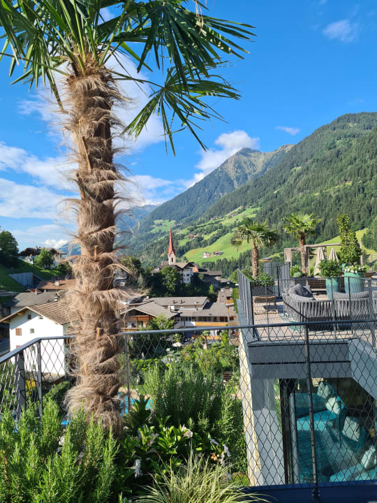 Ausblick STROBLHOF Active Family SPA Resort