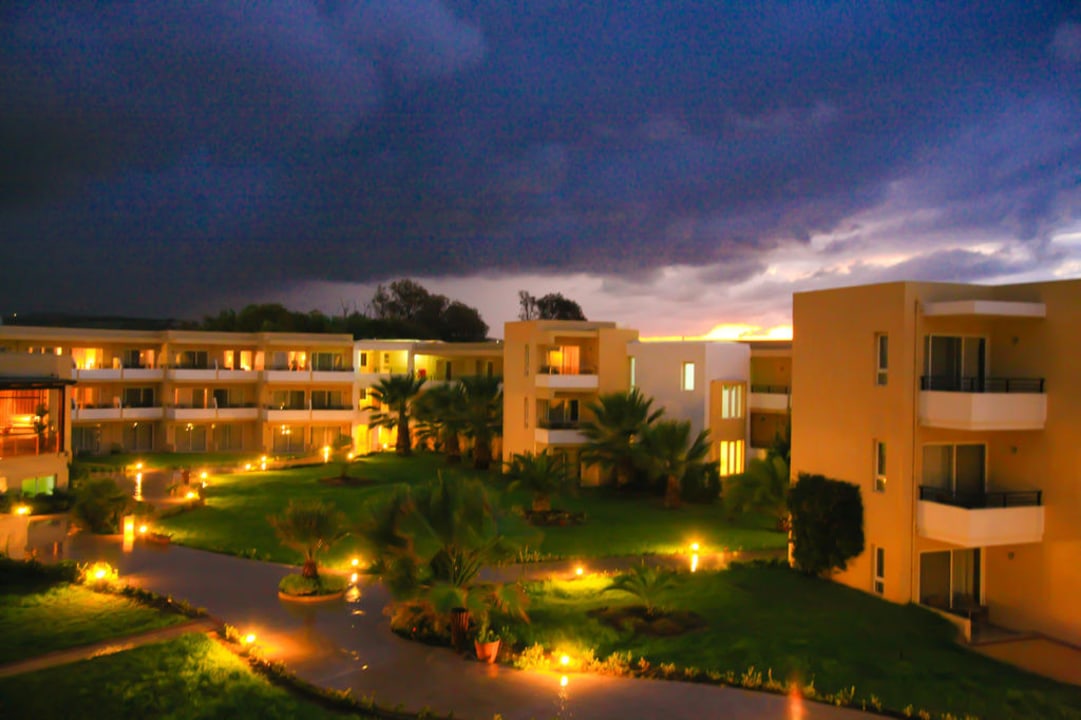 Gartenanlage Sunprime Platanias Beach