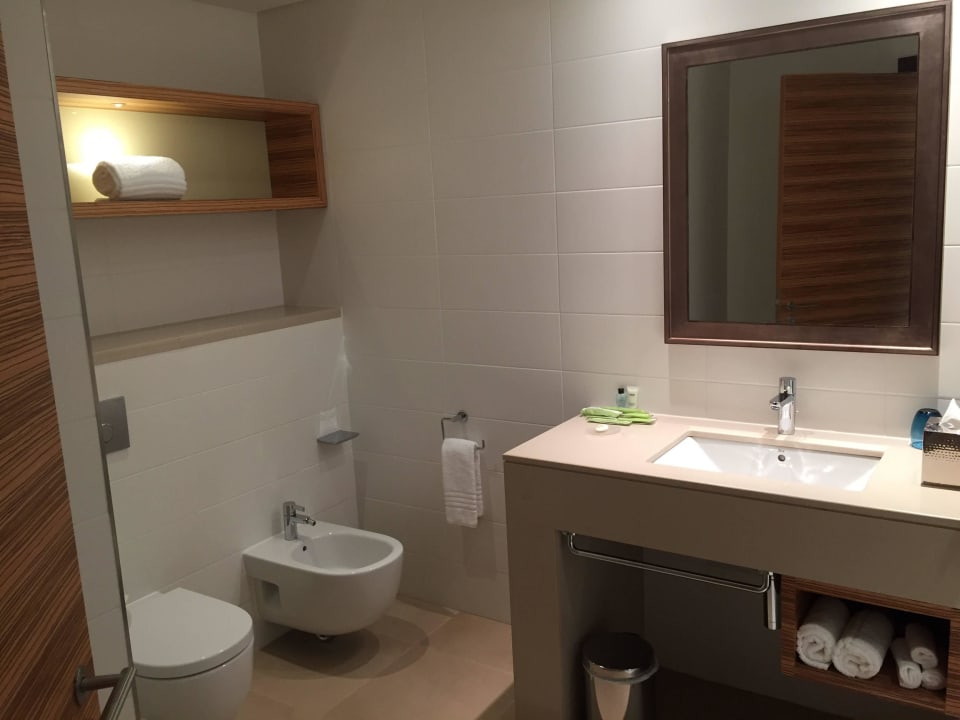 Bad Courtyard by Marriott World Trade Center Abu Dhabi