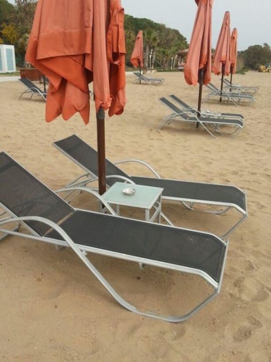 Viel Platz zwischen den Liegen Ali Bey Resort Sorgun