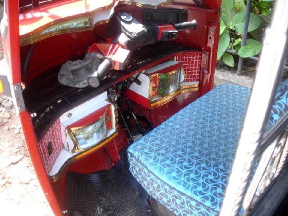 Tuktuk Hotel Jetwing Tropical Villas