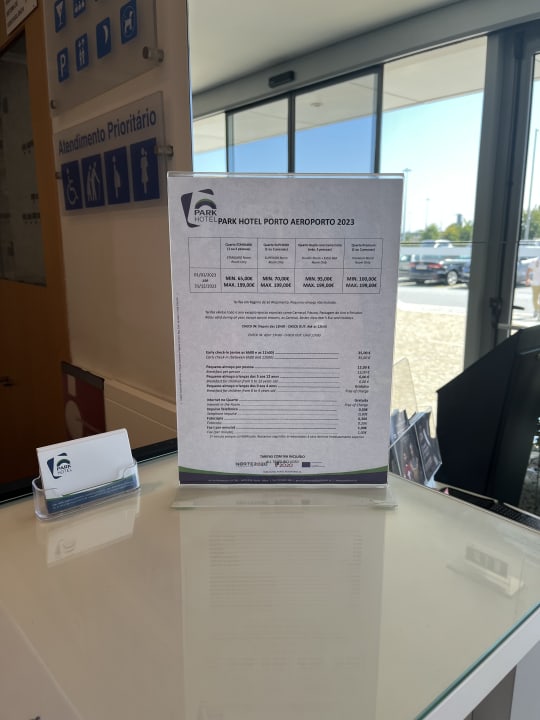 Lobby Park Hotel Porto Aeroporto