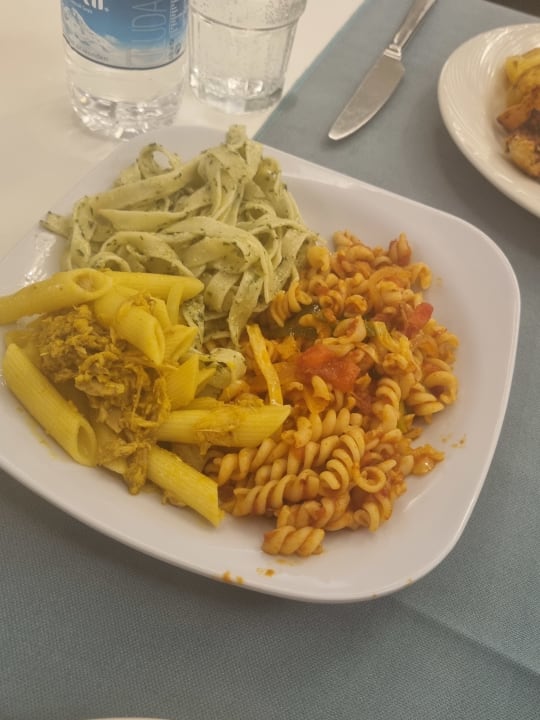 Gastro Granada Luxury Okurcalar