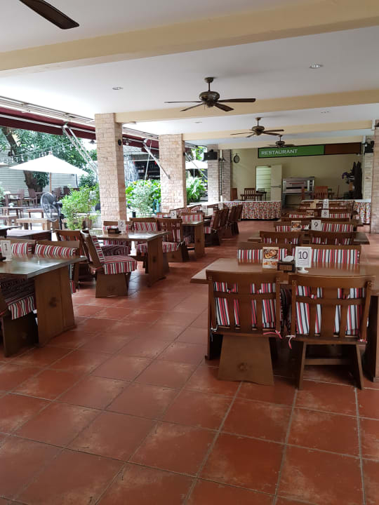 Gastro Hotel Feung Nakorn Balcony Rooms