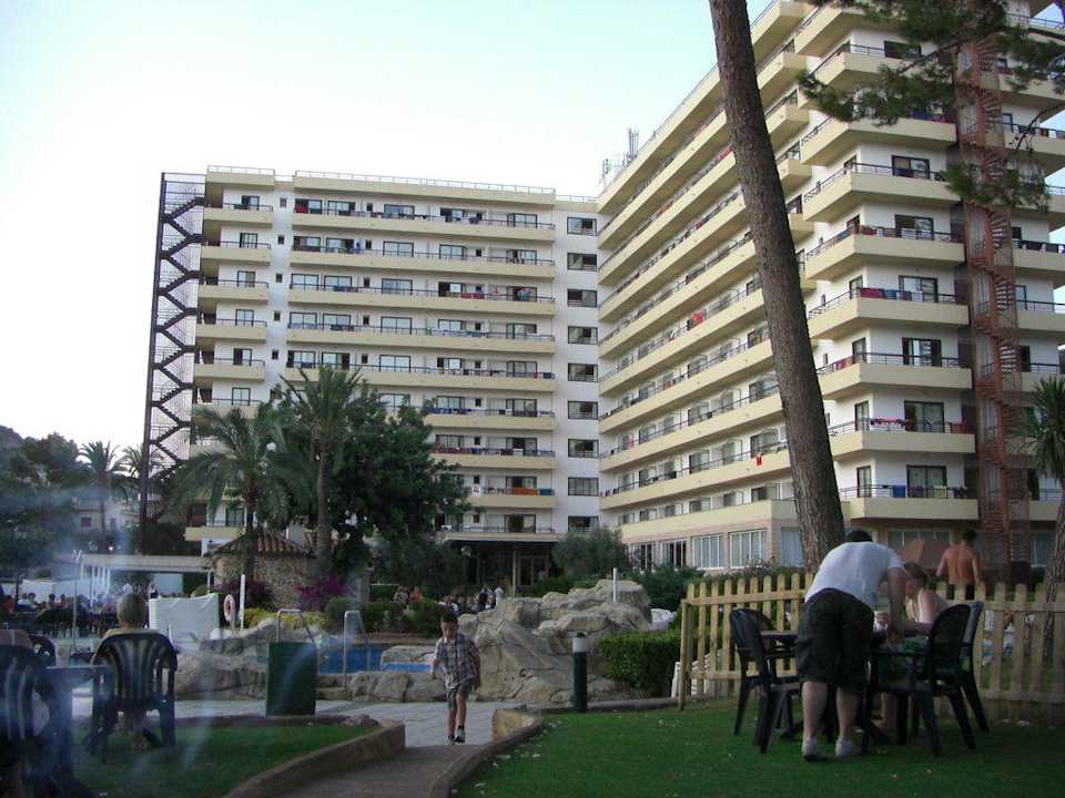 Hotel und Teil der hinteren Bar BQ Belvedere Hotel