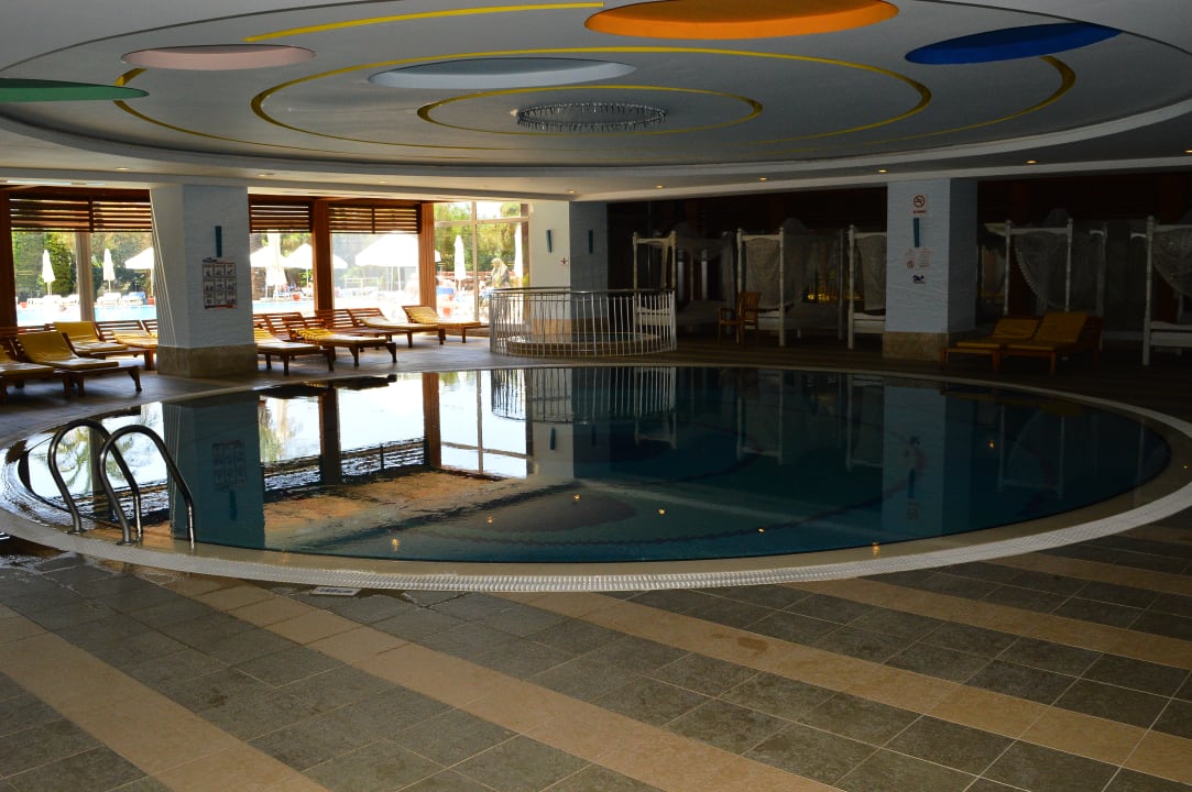Pool Saturn Palace Resort Hotel