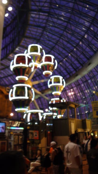 Manege dans l'hotel  Hotel Circus Circus