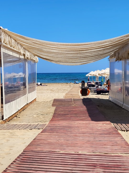 Strand HARPIN Georgioupolis Suites & Aqua Park