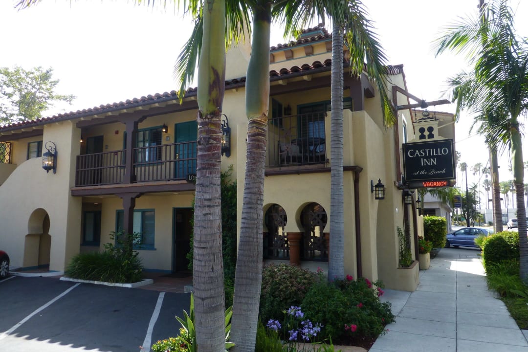 Frontansicht Hotel Castillo Inn at the Beach