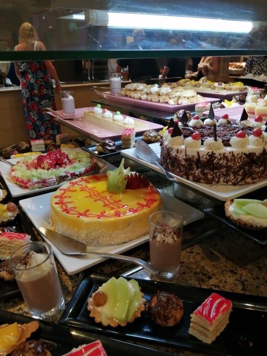 Gastro Three Corners Equinox Beach Resort