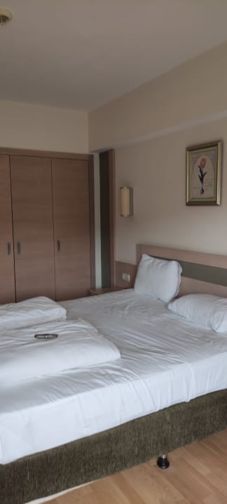 Zimmer Side Breeze Hotel