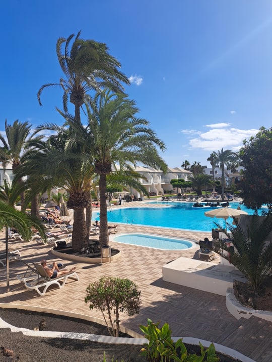 Pool H10 Ocean Suites