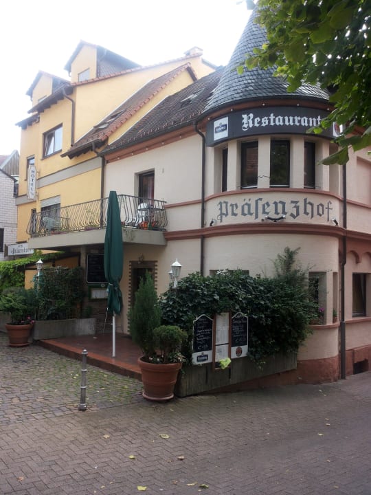 "Oberer" Eingang Gästehaus Präsenzhof