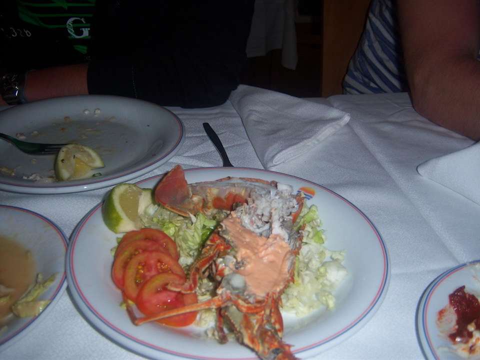 Languste sehr lecker The Orangers Beach Resort and Bungalows