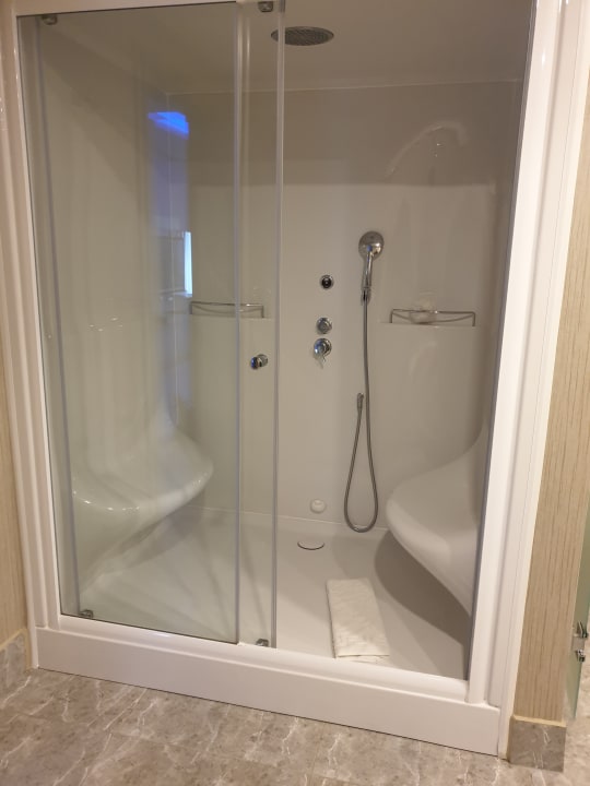 Zimmer Royal Seginus