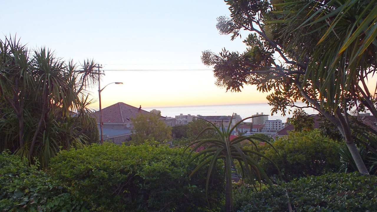 Blick vom Pool aus Guest House Huijs Haerlem