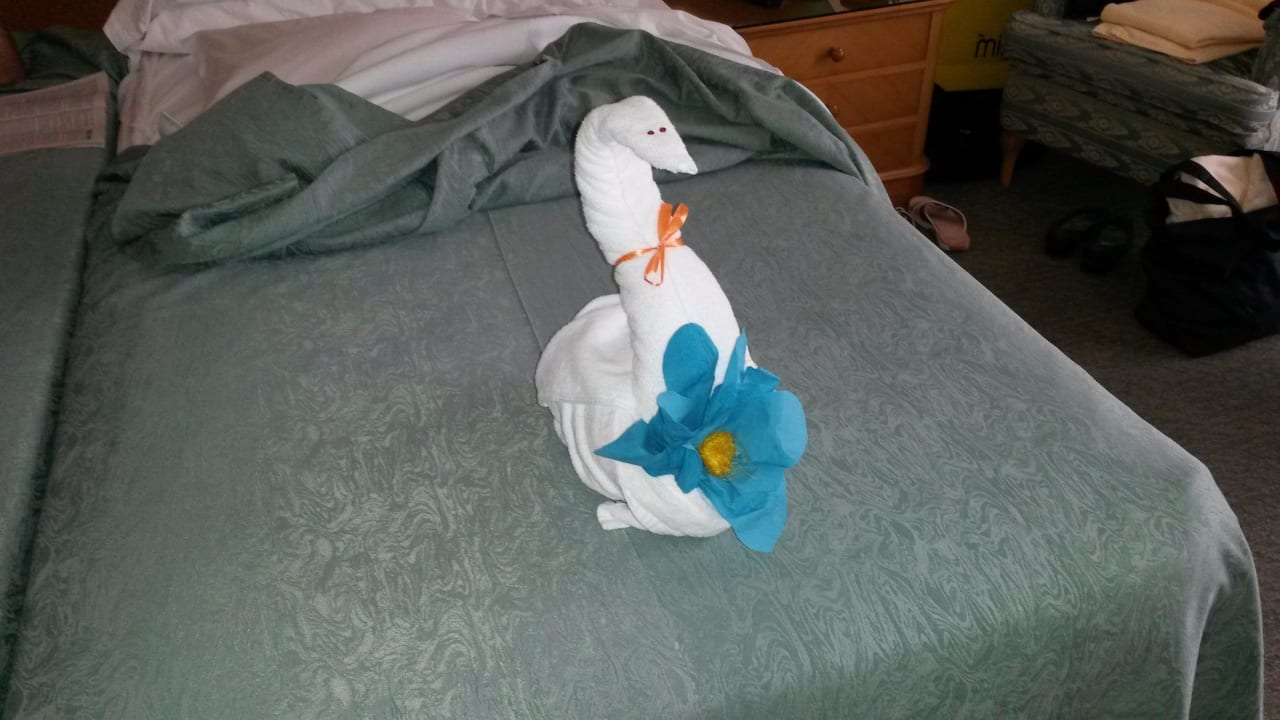 Zimmermädchen mit viel Liebe gemacht Hotel Riu Palace Meloneras