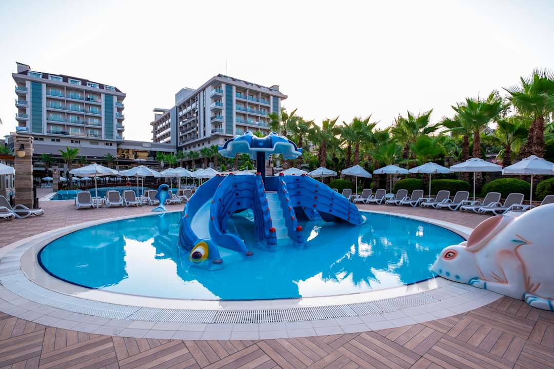 Pool Dizalya Palm Garden