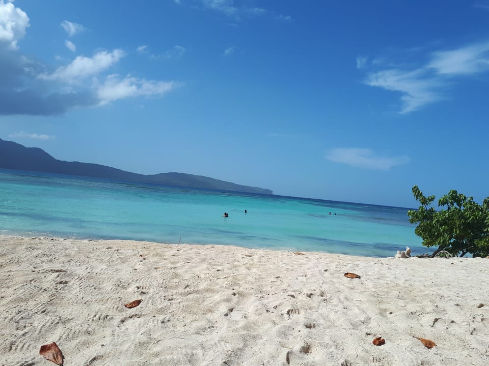 Strand Wyndham Alltra Samana