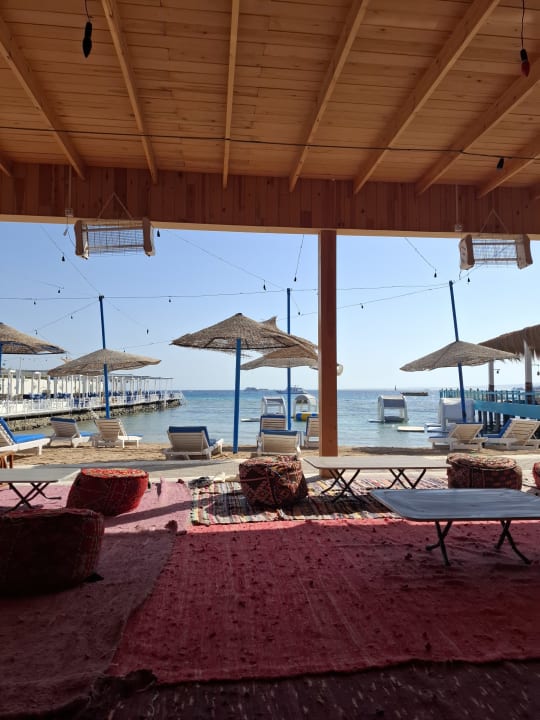 Strand Lilly Apartments