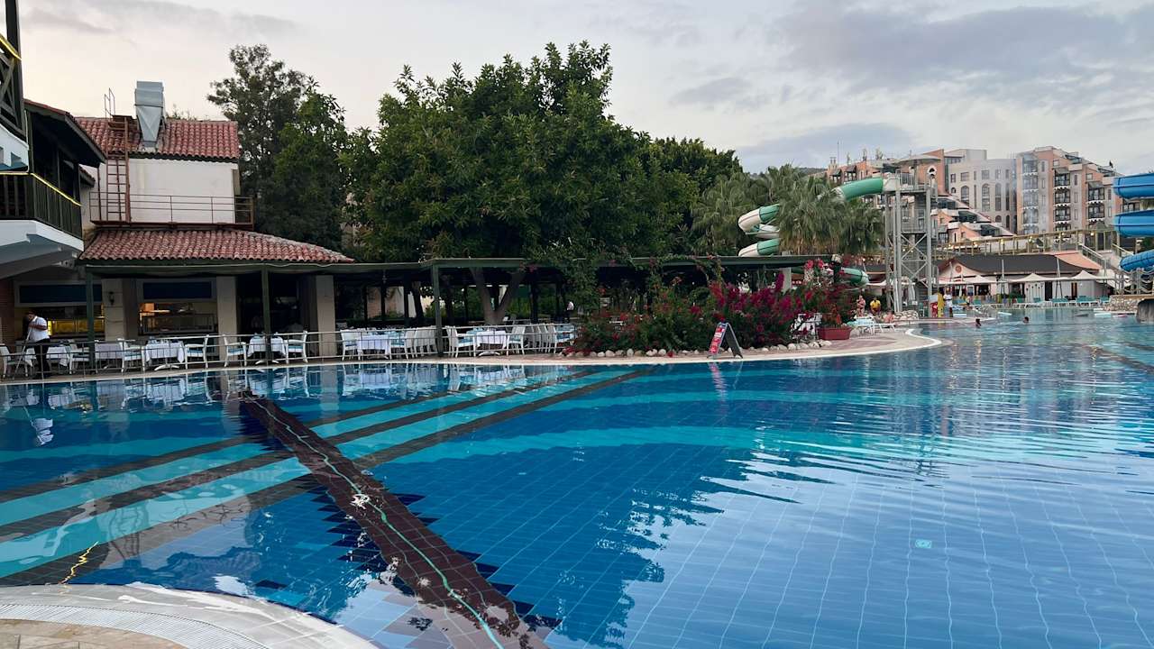Pool Limak Limra Hotel & Resort