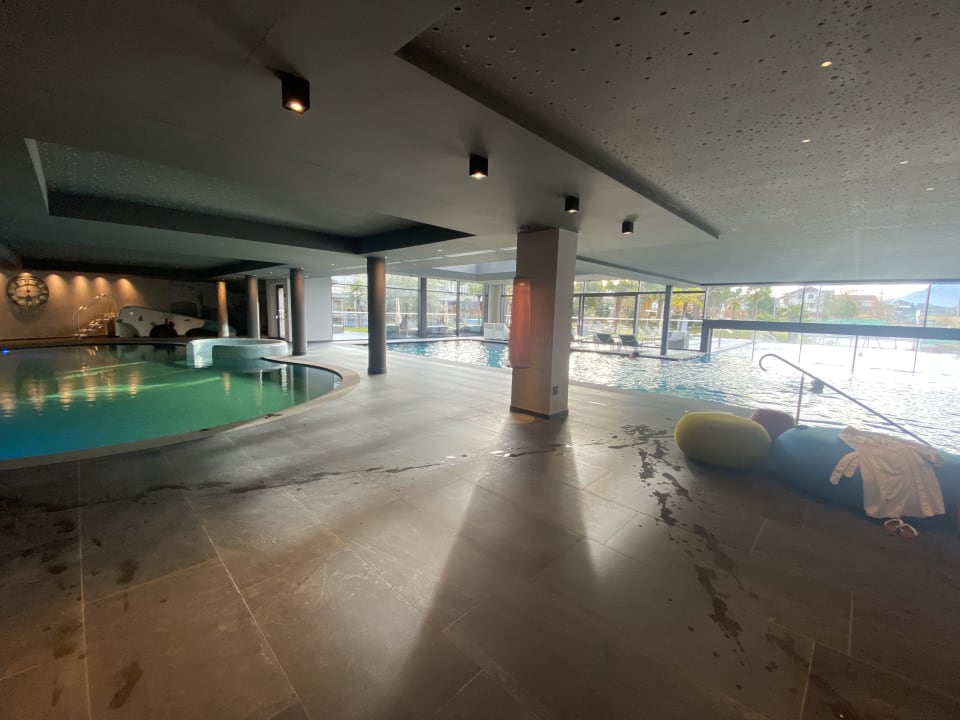 Pool Weinegg Wellviva Resort