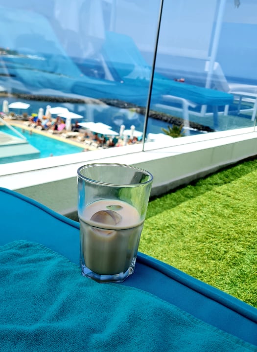 Pool Iberostar Waves Bouganville Playa