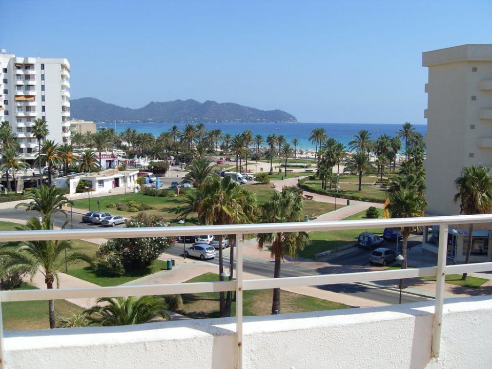 Blick von Balkon aufs Meer Hipotels Cala Millor Park