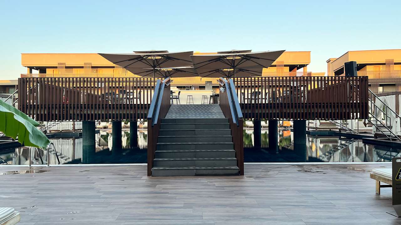 Pool Jacaranda Luxury Resort