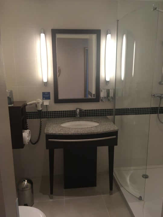 Zimmer Hampton by Hilton Berlin City West