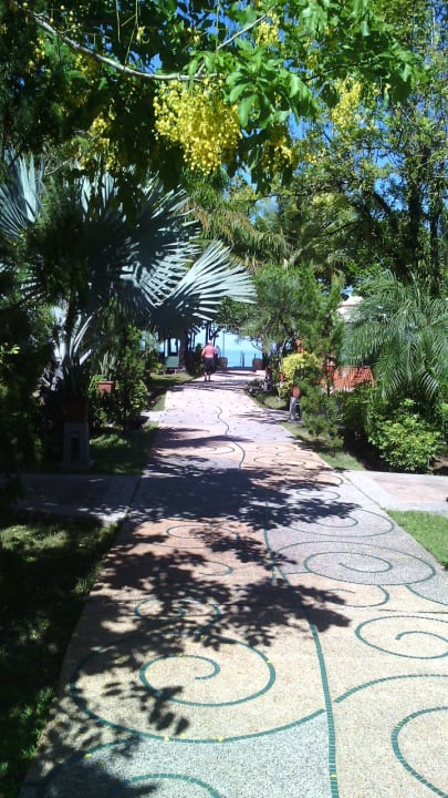 Gartenanlage Baan Khaolak Beach Resort