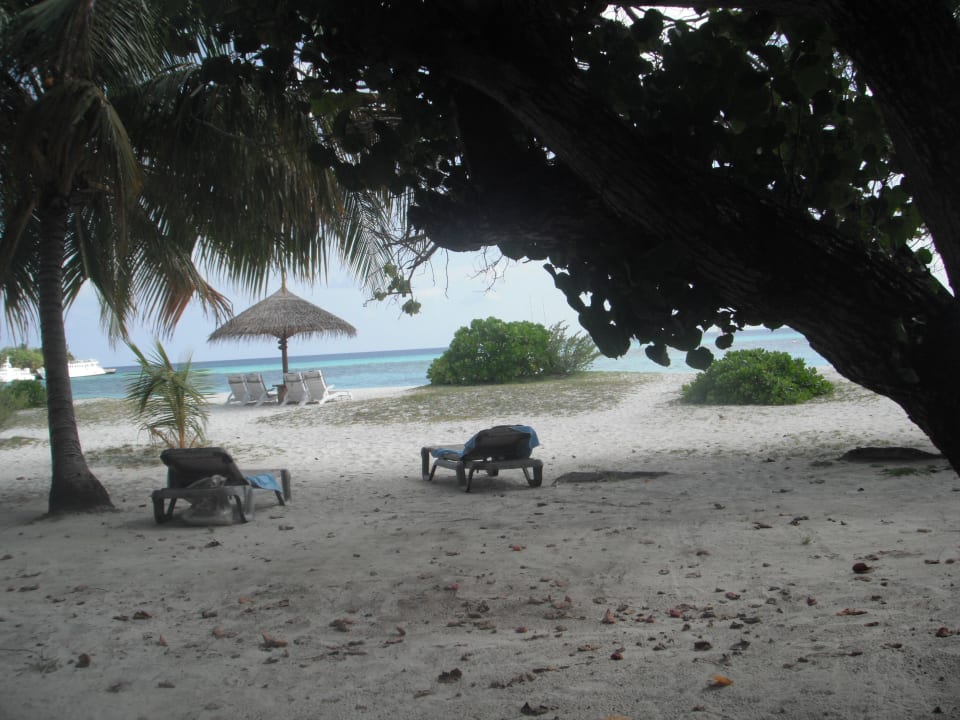 Ausblick von unserer Terrasse Kuredu Island Resort & Spa