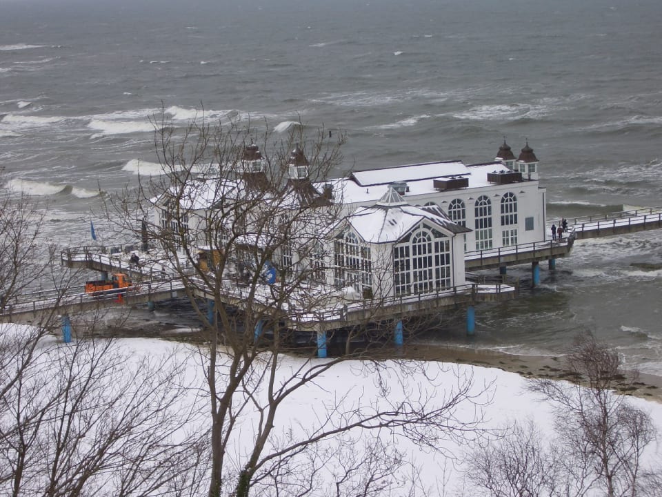 Außenansicht Ferienwohnung L bei Sellin mit Südbalkon