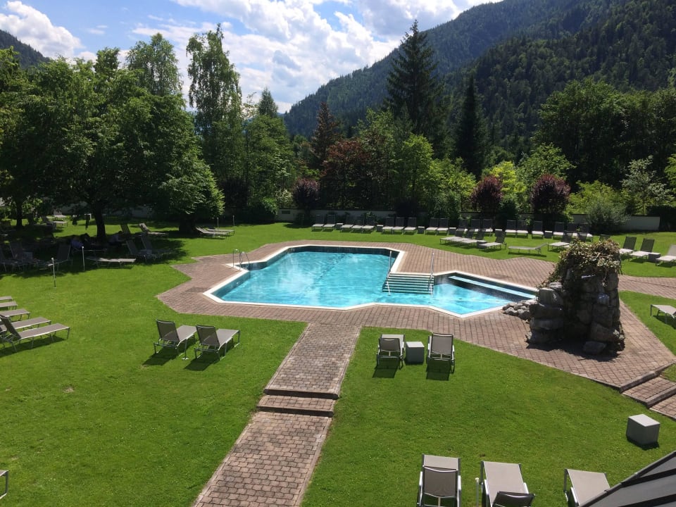 Außenpool Hotel Gut Brandlhof