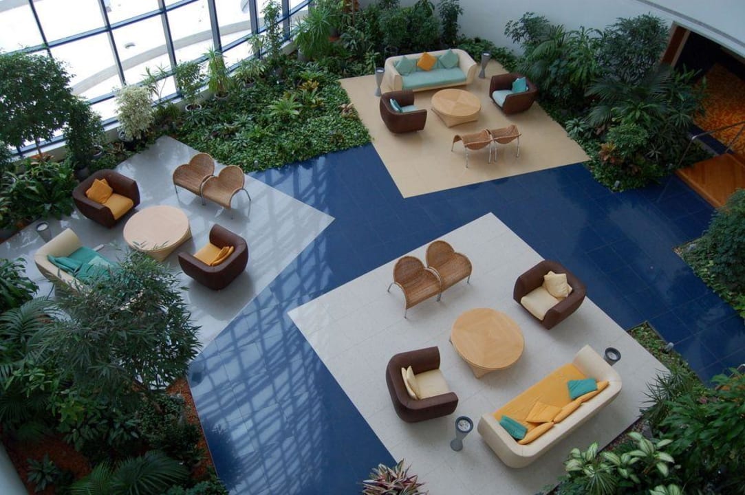 Lobby Hotel Le Meridien Al Aqah Beach Resort