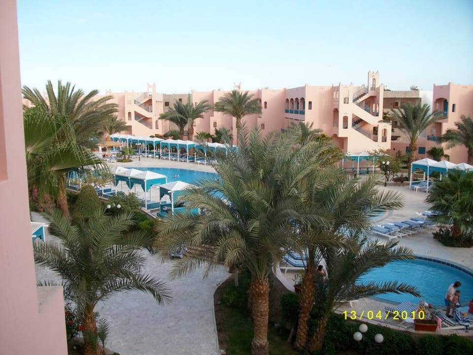 Ausblick auf den Pool Hotel Le Pacha Beach Resort
