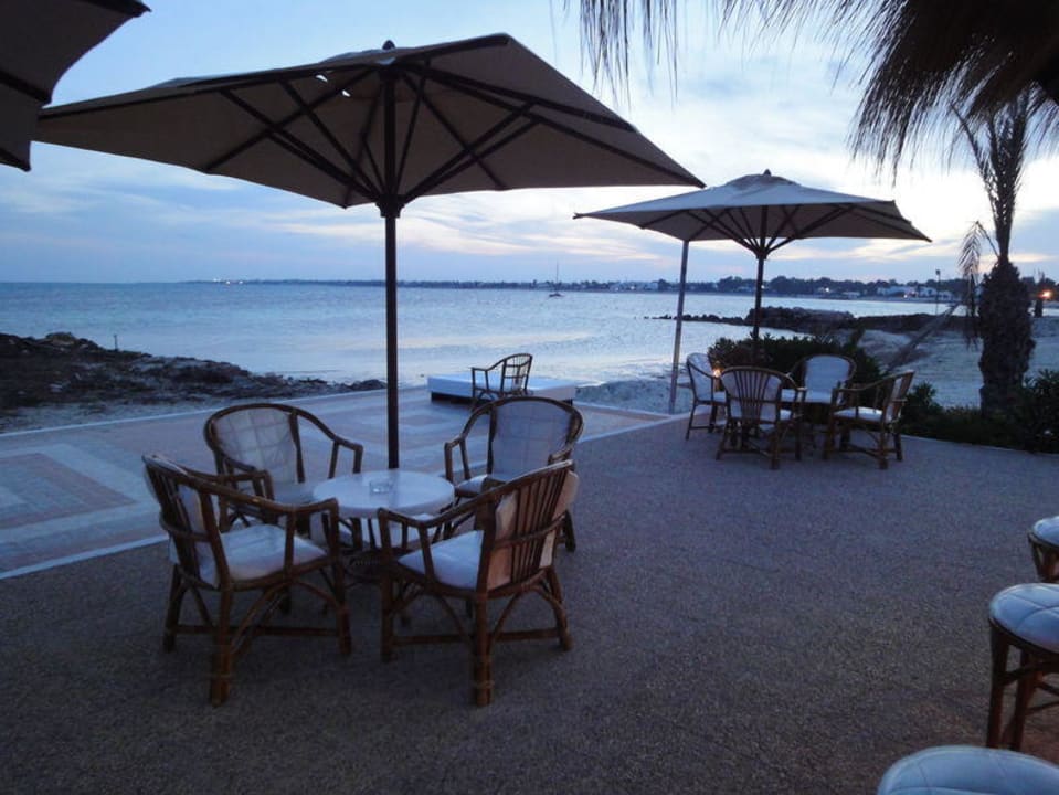 Romantische Strandbar Hotel El Mouradi Djerba Menzel
