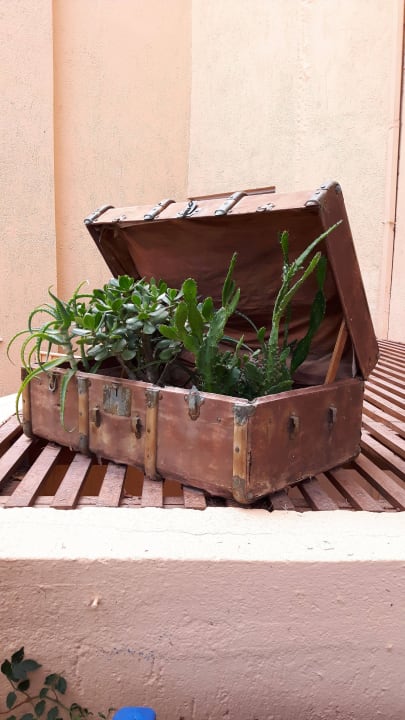 Deko Anissa Beach & Village