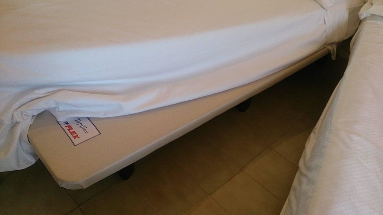 Anstatt Doppelbett, zwei Einzelbetten Hotel Grand Teguise Playa