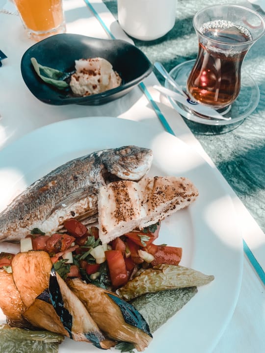 Gastro Limak Lara Deluxe Hotel & Resort