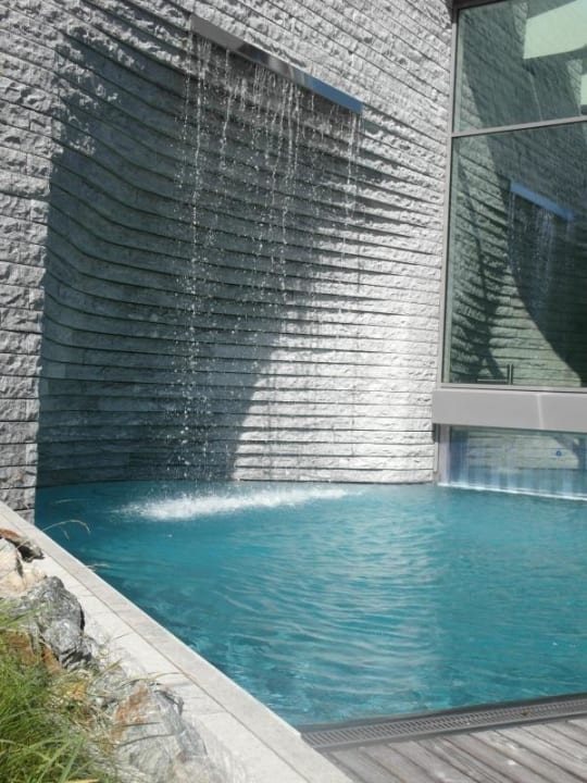 Aussenpool Tschuggen Grand Hotel Arosa