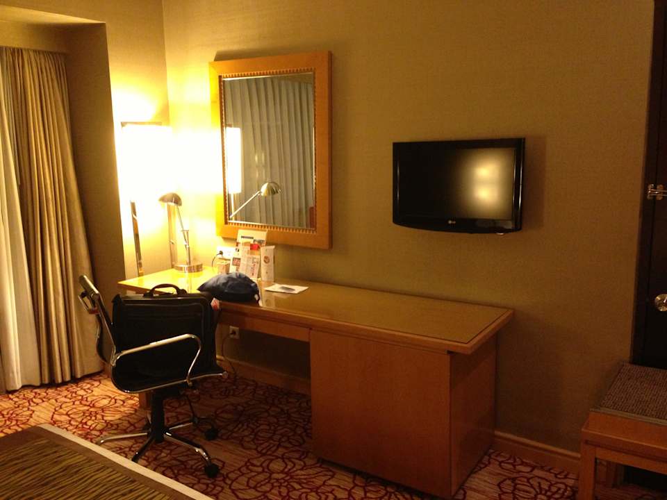 Schreibtisch Hotel Ciputra Jakarta