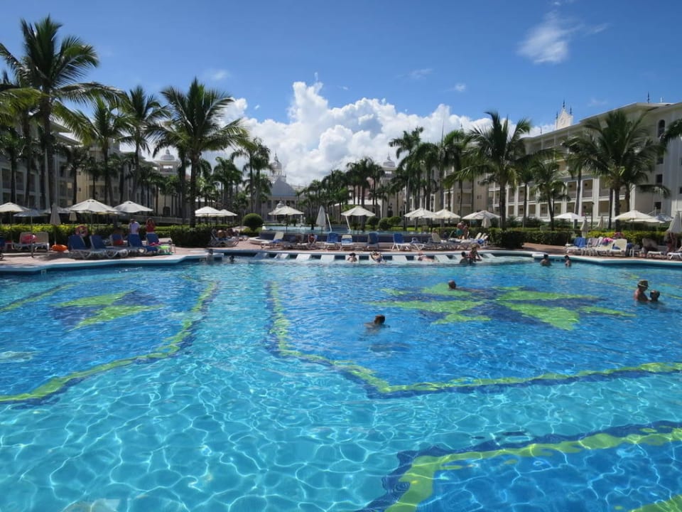 Pool Hotel Riu Palace Punta Cana